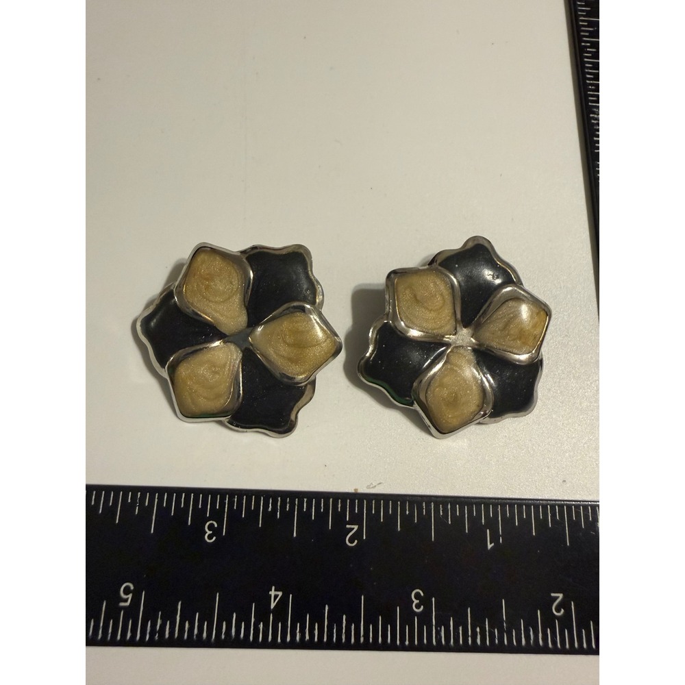 Vintage Silver Tone Black Cream Enamel‎ Floral Statement Stud Earrings Post Back